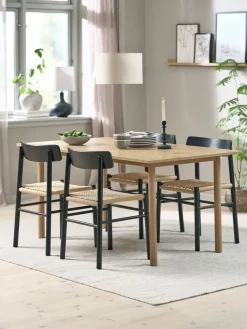 ALSTED + ISLEVALSTED L160 table coloris chêne + 4 ISLEV chaises noir