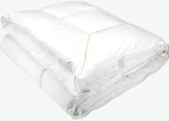 BRURIGoldCouette synthétique 240x220 KRONBORG BRURI chaud