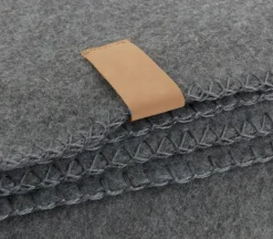 DAGLILJEPlaid polaire DAGLILJE 130x170 gris foncé