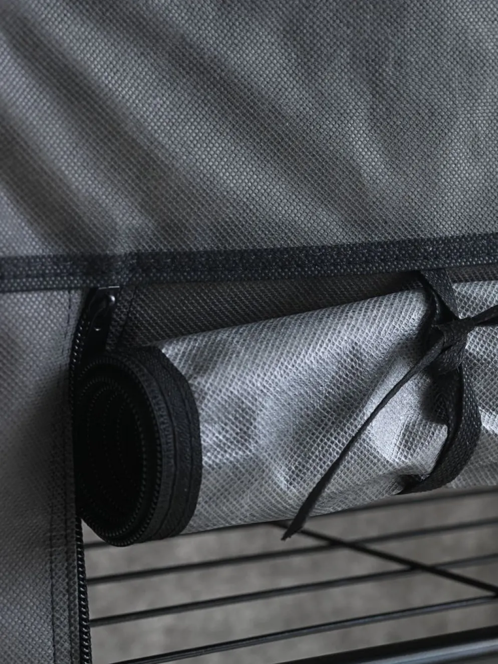 DAMHUSArmoire DAMHUS 149x174 gris foncé