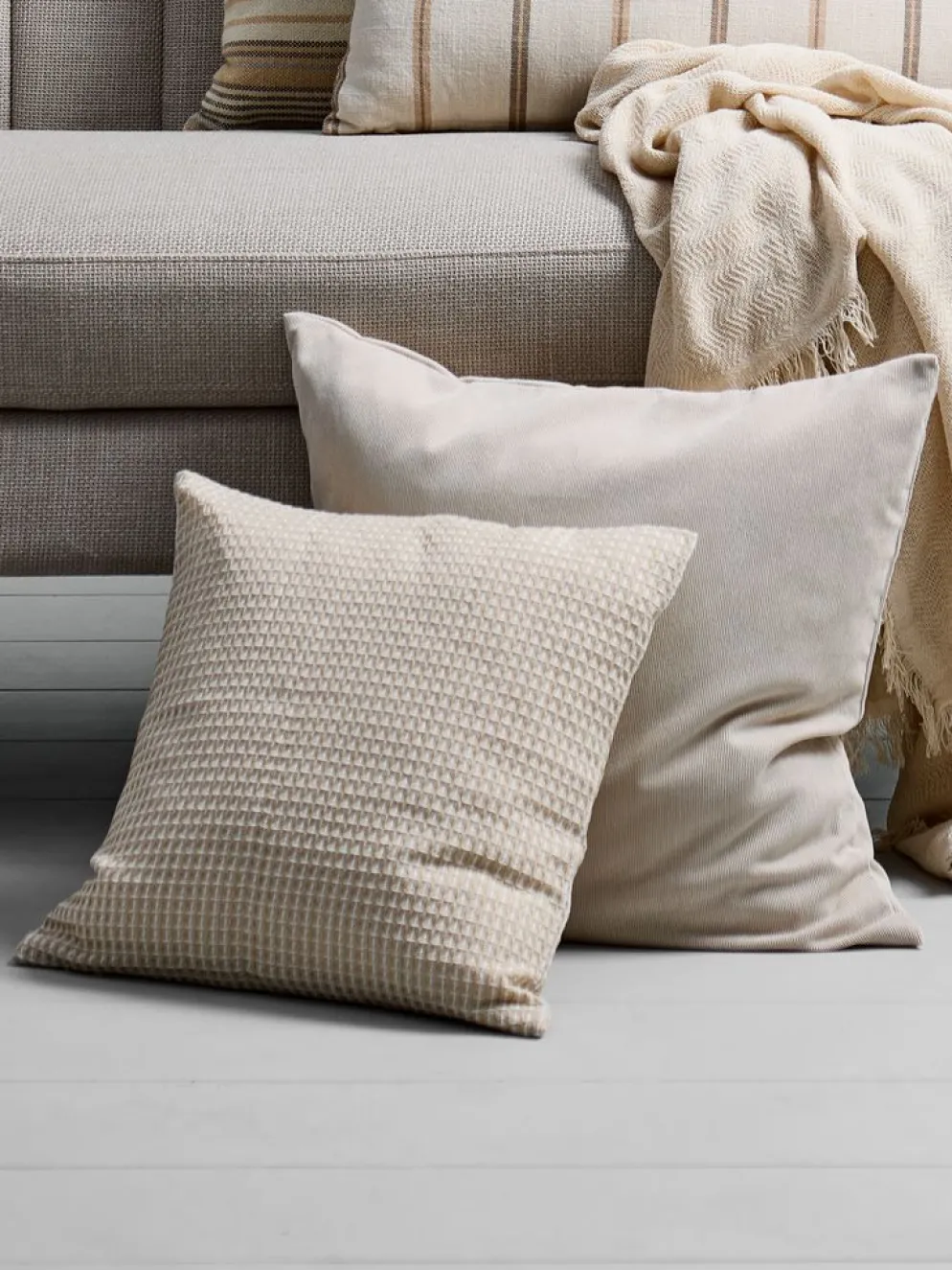 DUSKULLHousse de coussin DUSKULL 50x50 beige