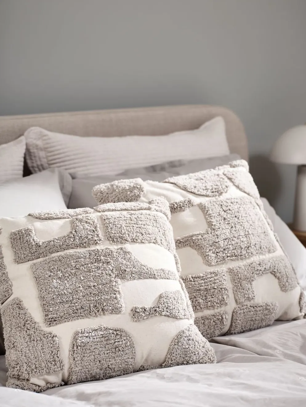 DVERGFAKSCoussin DVERGFAKS 45x45 gris/beige