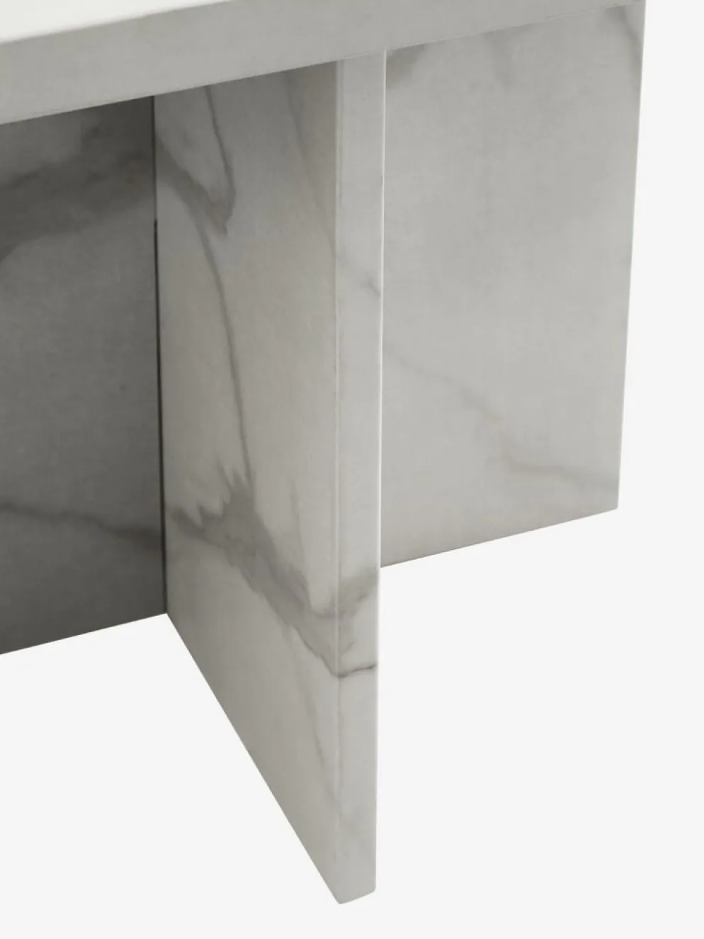 GANDRUPBout de canapé GANDRUP 45x45 coloris marbre blanc