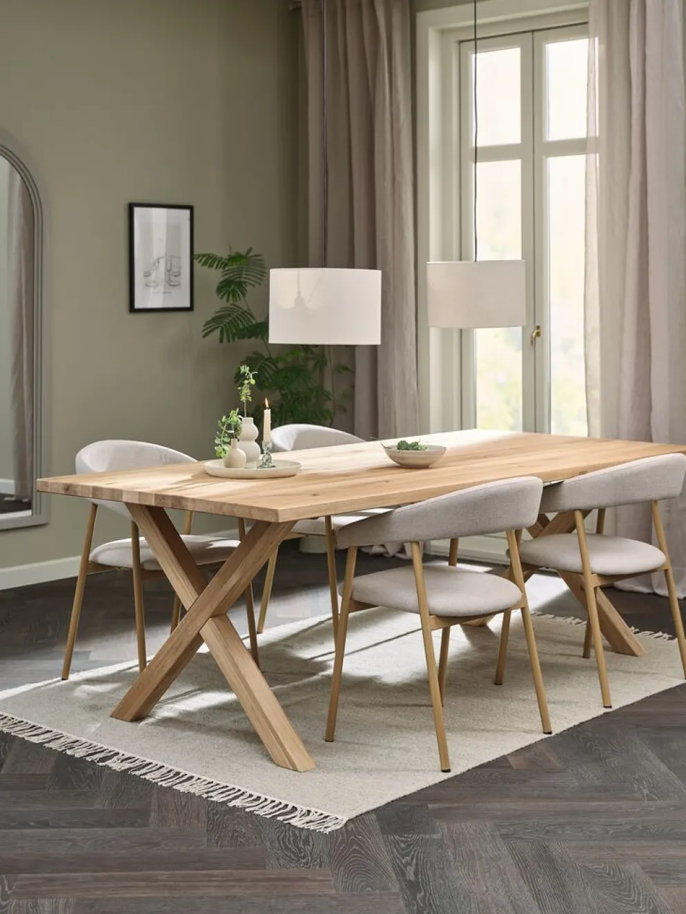 GRIBSKOV + EJSINGGRIBSKOV L230 table chêne naturel + 4 EJSING chaises beige