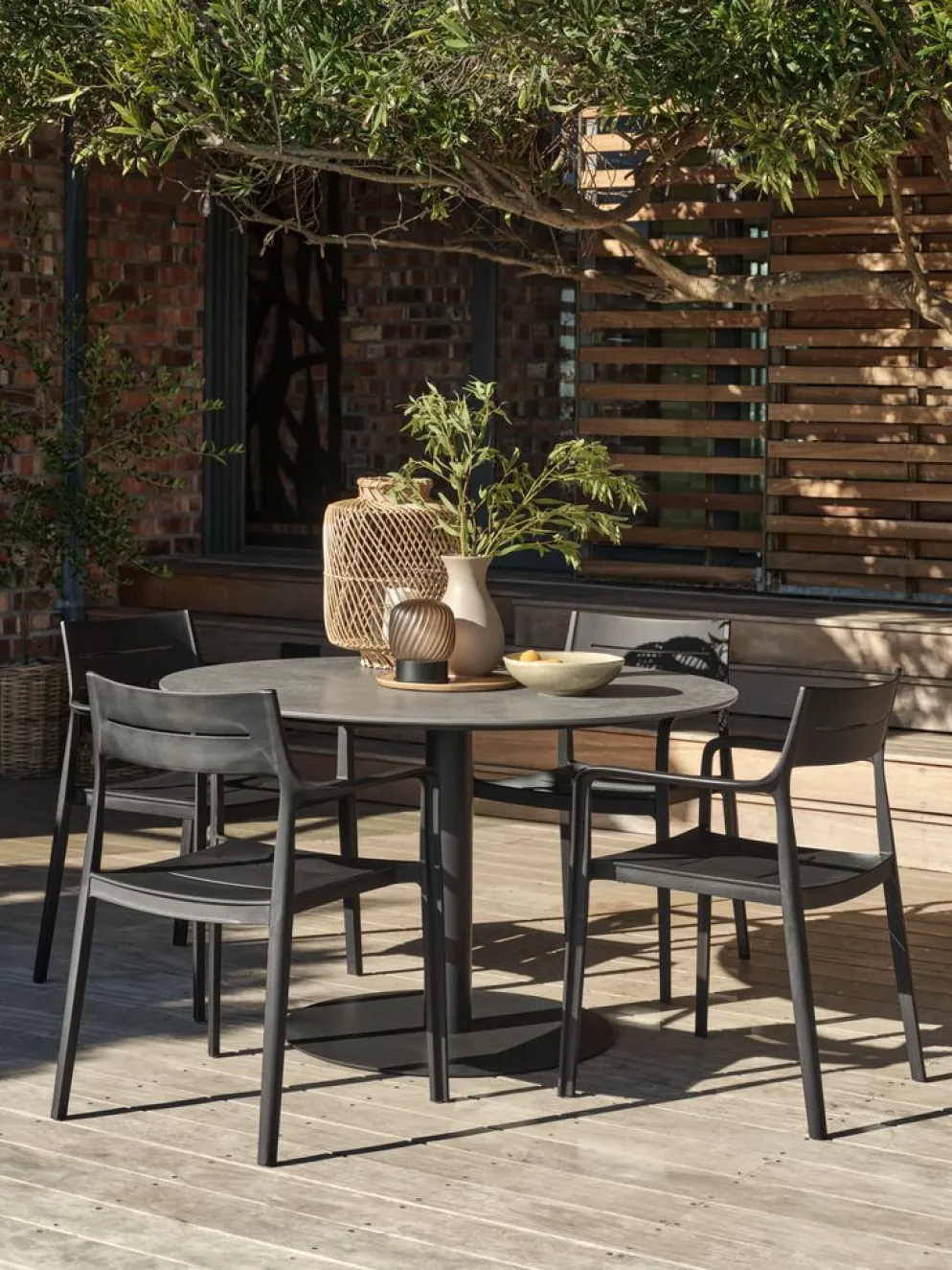 INGSTRUPChaise empilable INGSTRUP noir