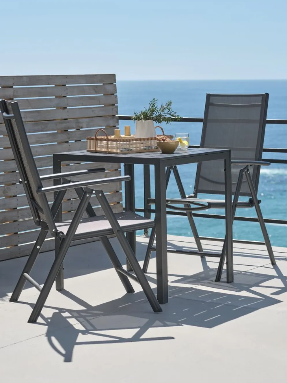 JERSORE + MELLBYJERSORE L70 table + 2 MELLBY chaises noir