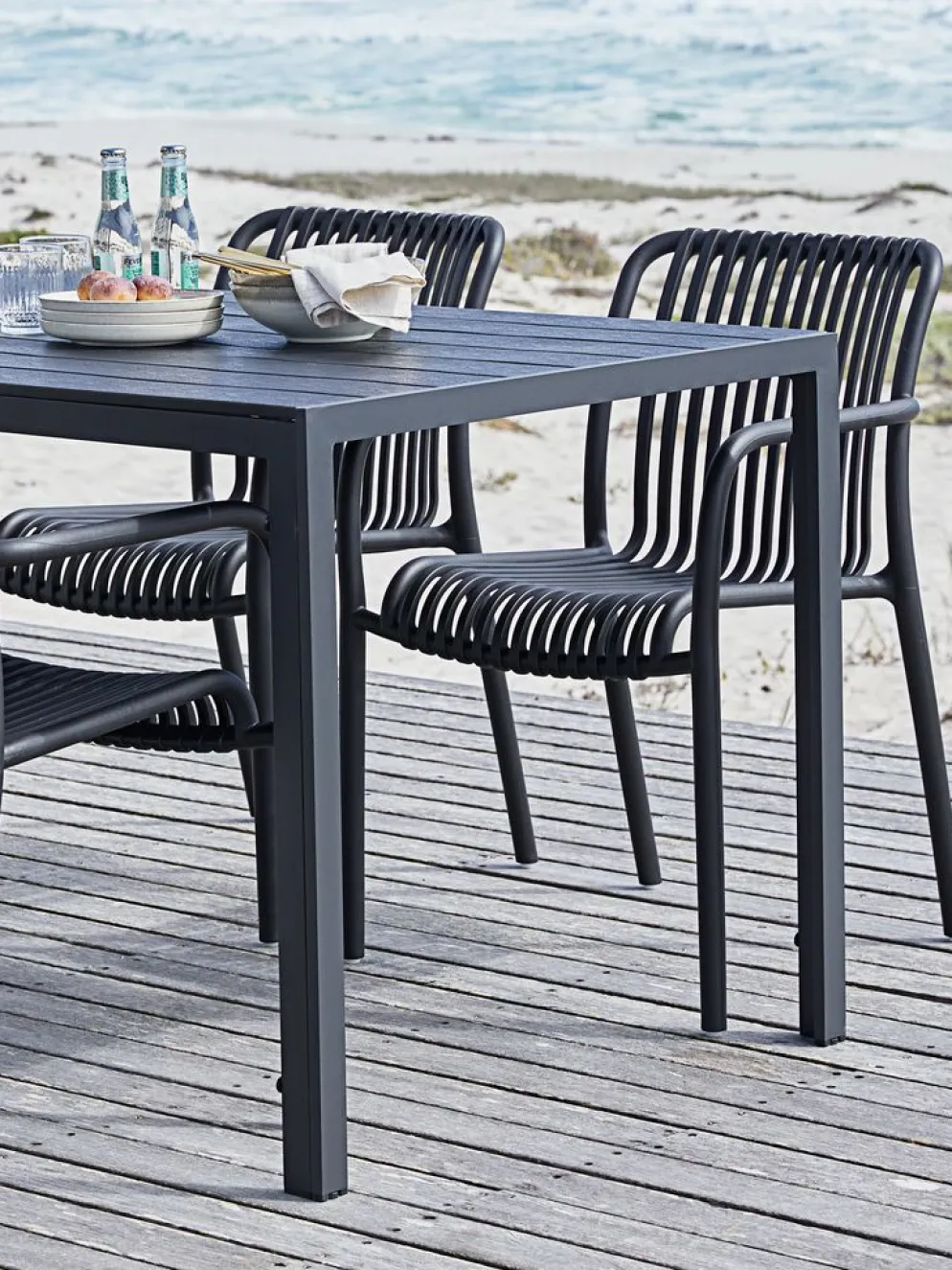 JERSORETable de jardin JERSORE l80xL140 noir