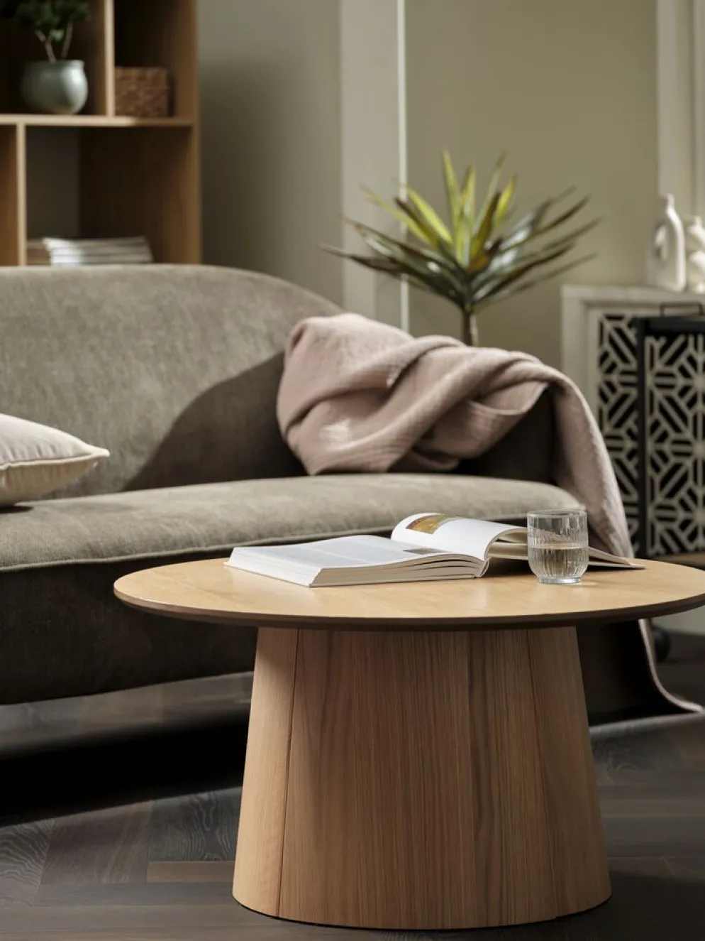 KLIPLEVTable basse KLIPLEV Ø80 coloris chêne naturel