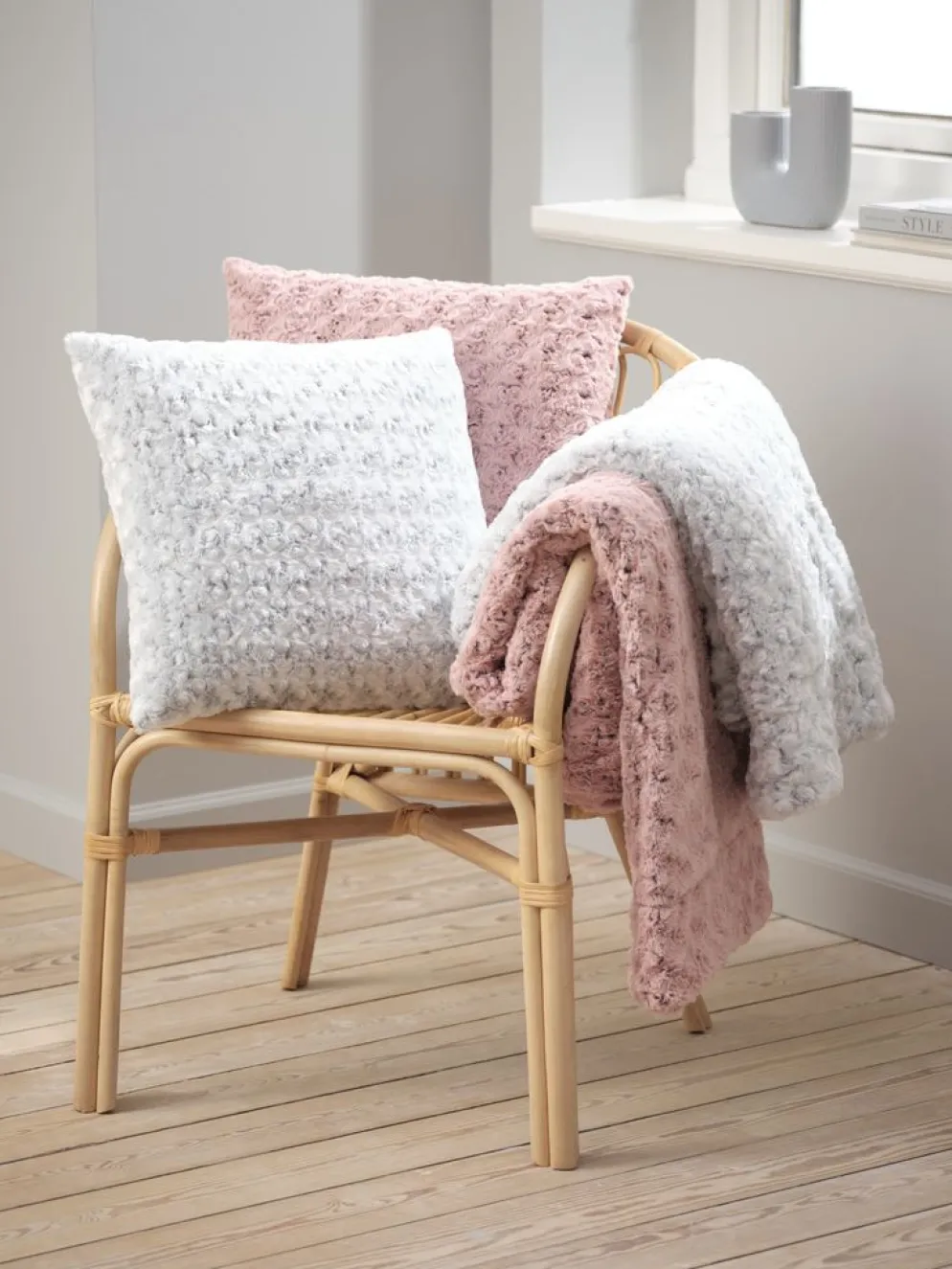 KONGSSPIRCoussin KONGSSPIR 45x45 gris