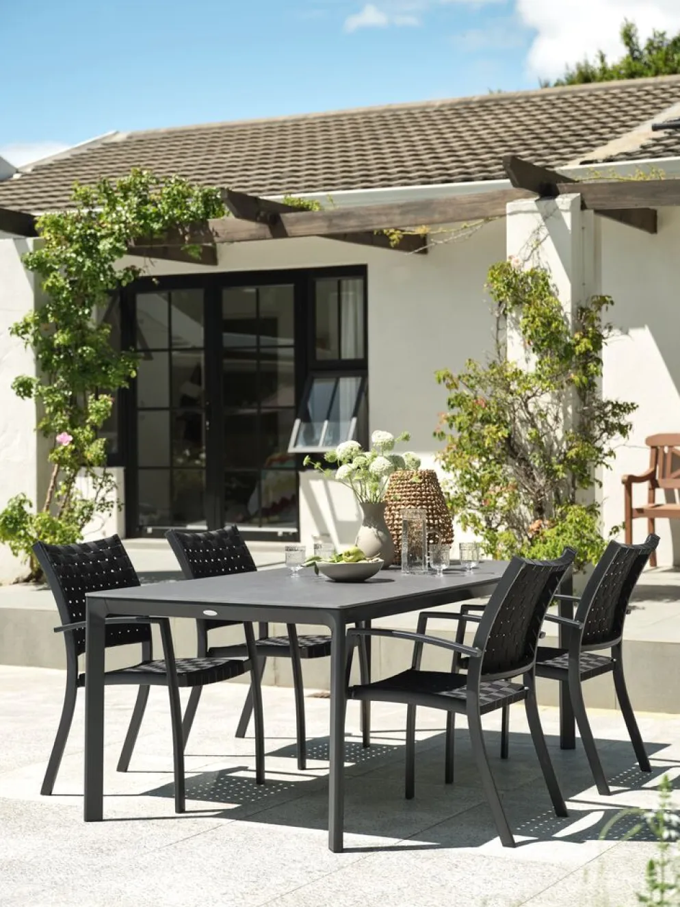 KUMLA + GLOMFJORDKUMLA L200 table gris + 4 GLOMFJORD chaises noir