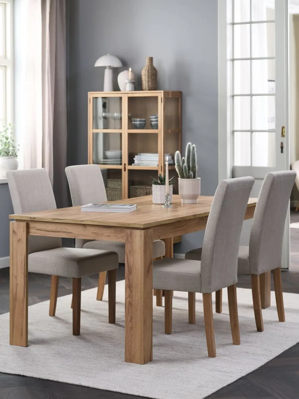 LINTRUP + TUREBYLINTRUP L190/280 table colo. chêne + 4 TUREBY chaises beige