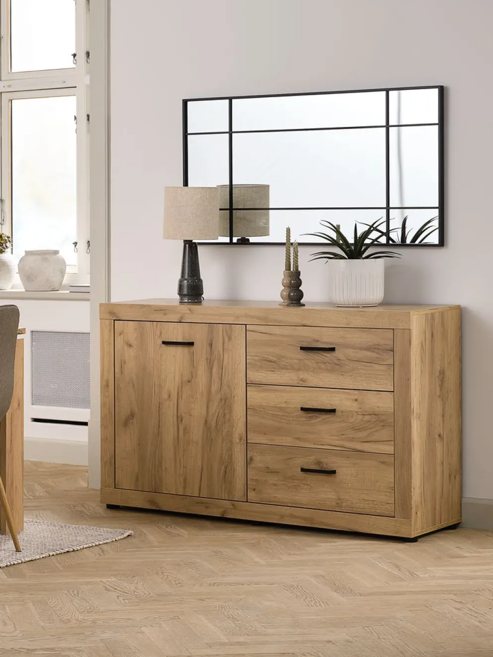 LINTRUPBuffet LINTRUP 1 porte 3 tiroirs coloris chêne naturel