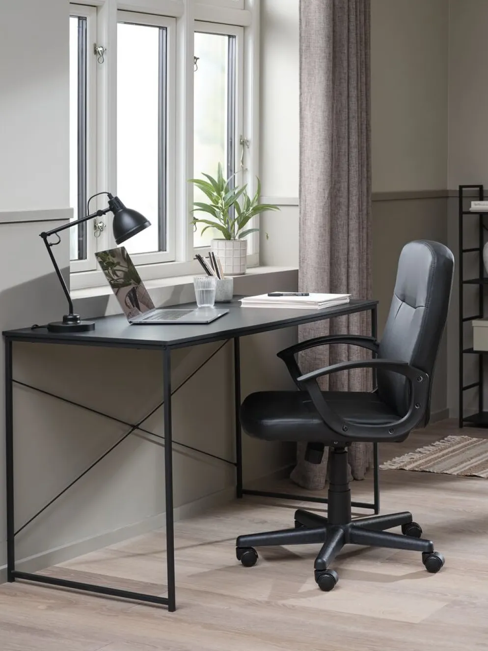 NIMTOFTEFauteuil de bureau NIMTOFTE noir/noir