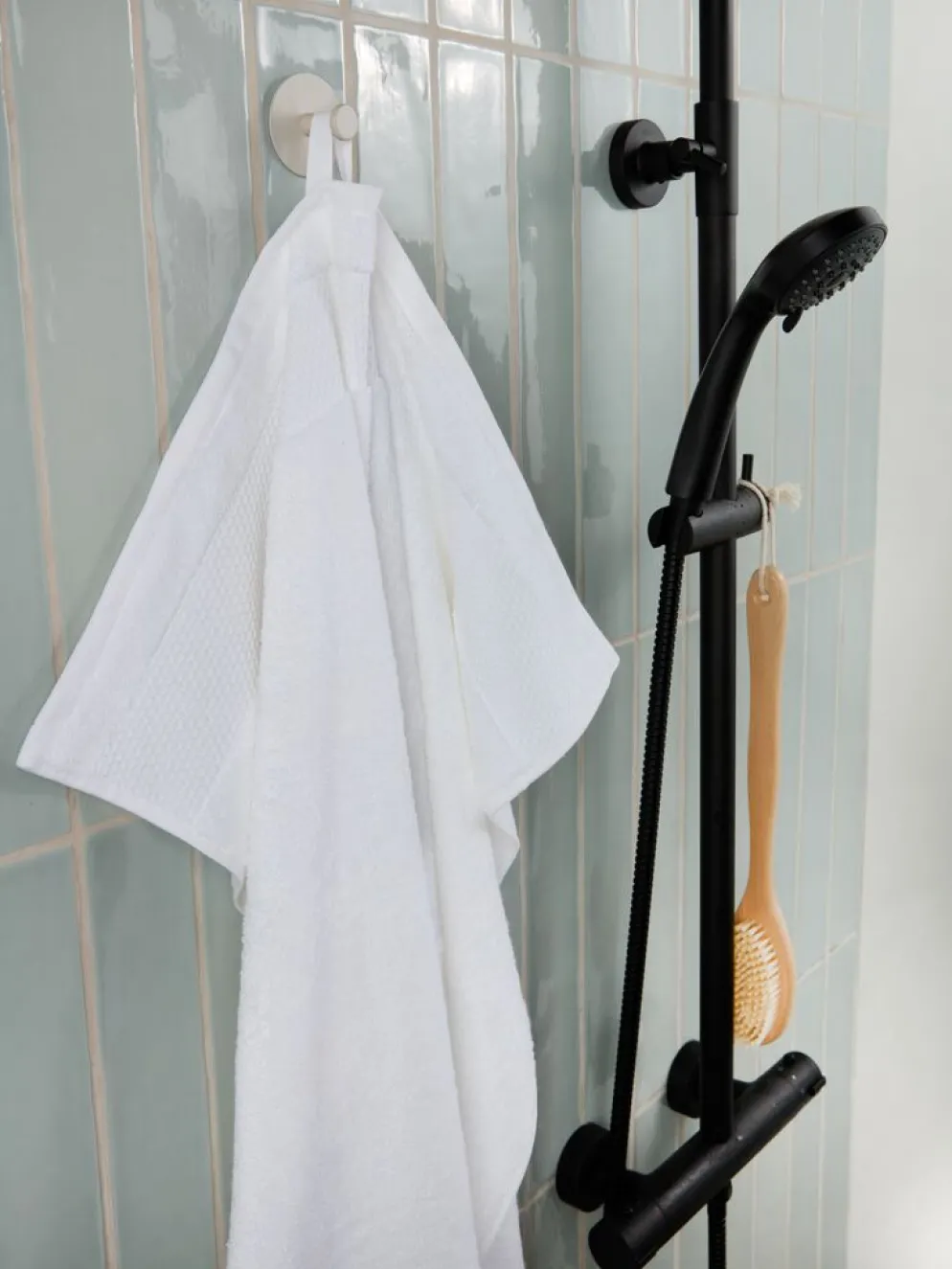 NORAGoldServiette de toilette NORA 50x100 blanc