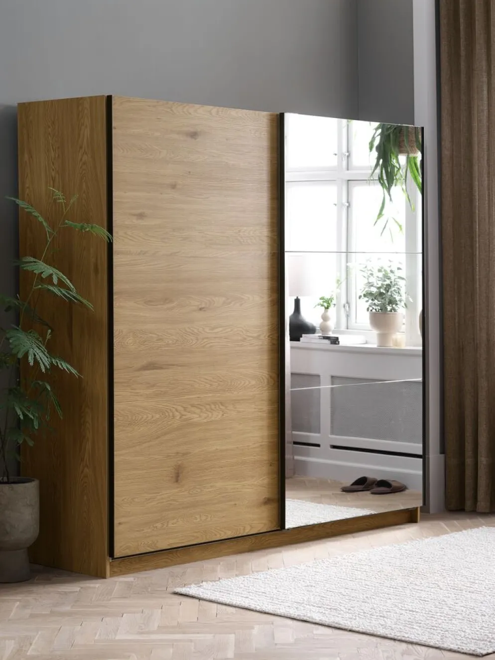 RABERGArmoire RABERG 200x200 a/miroir coloris chêne chaud