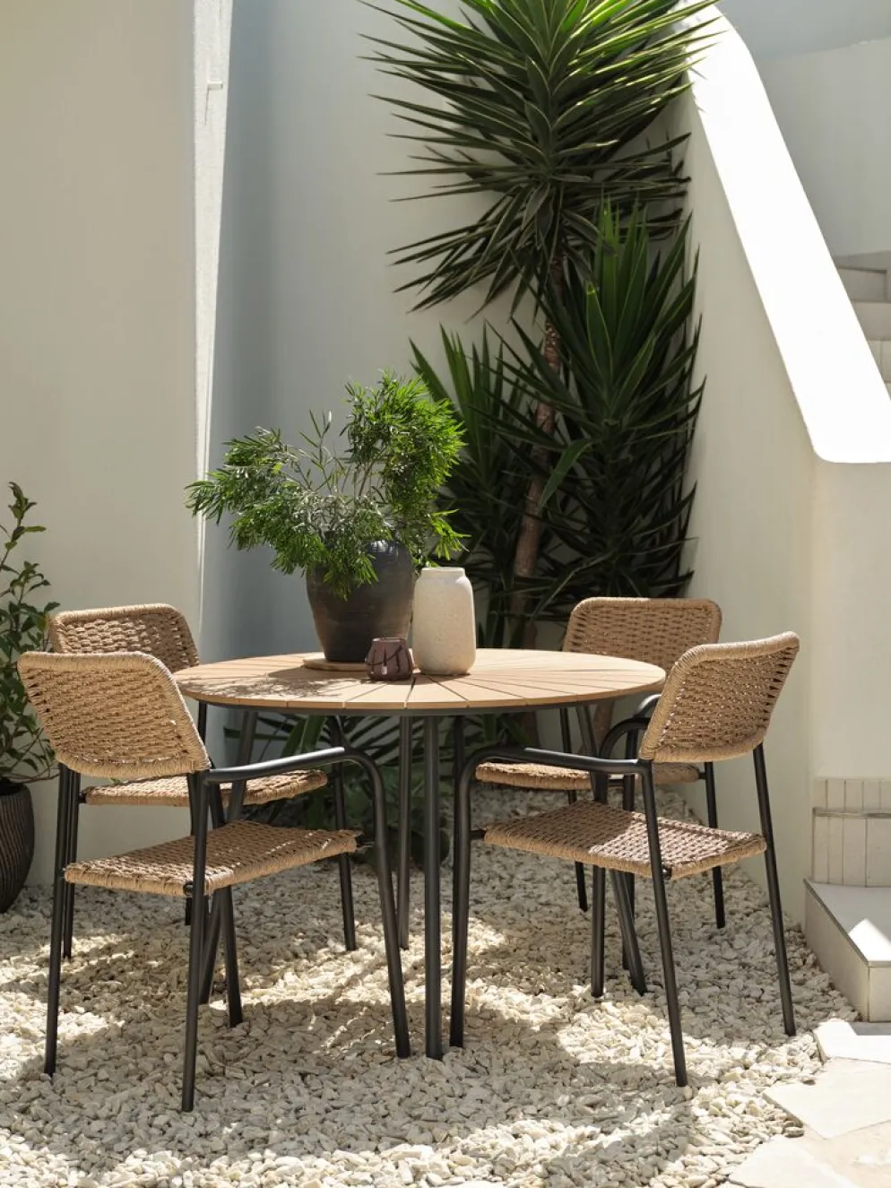 RANGSTRUPTable de jardin RANGSTRUP Ø110 naturel/noir