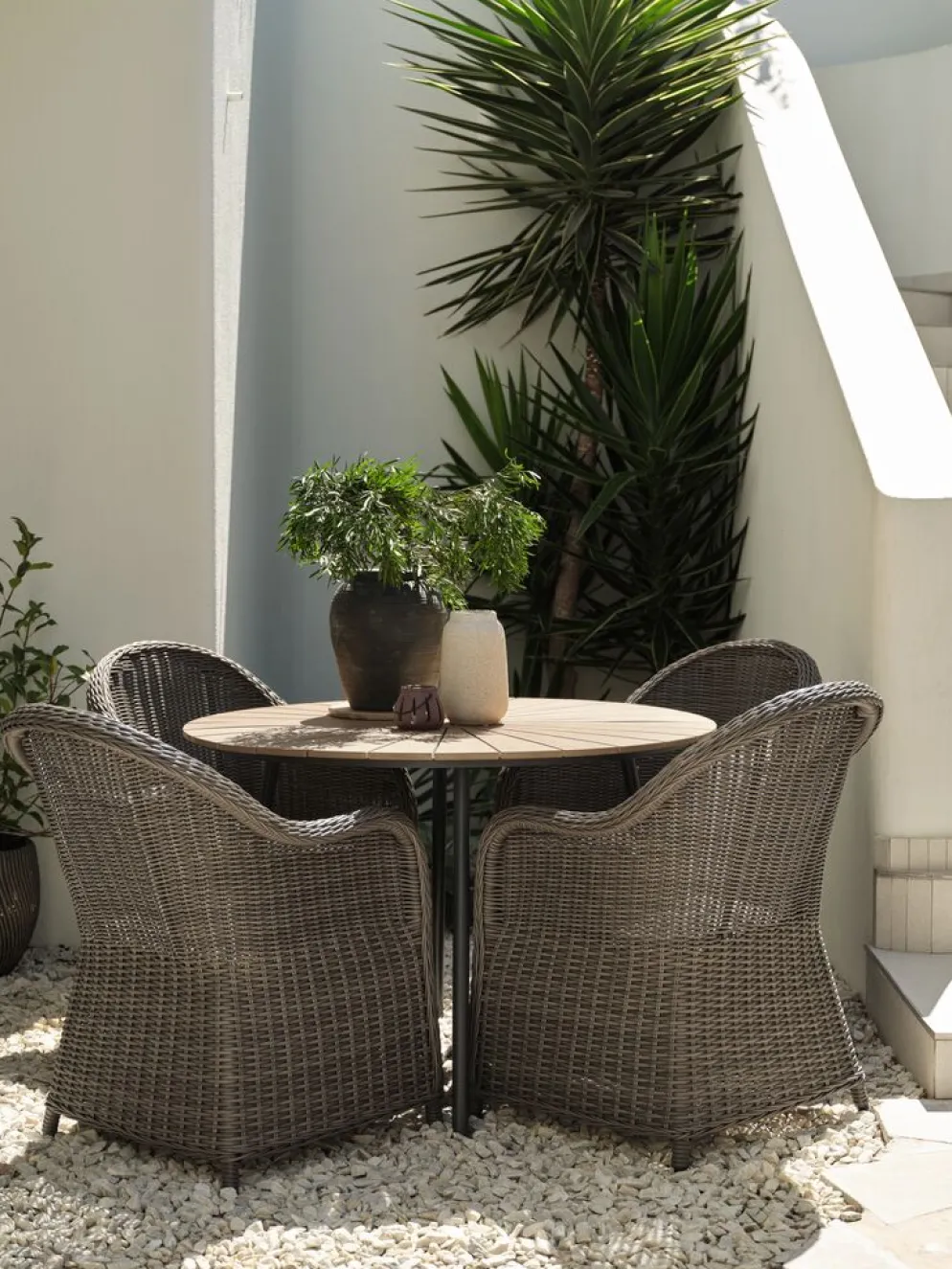 RANGSTRUPTable de jardin RANGSTRUP Ø110 naturel/noir