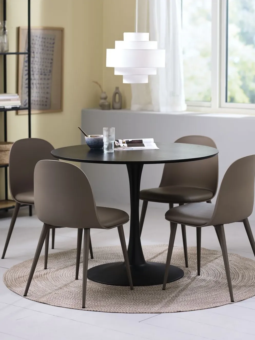 RINGSTED + ULDALRINGSTED Ø100 table noir + 4 ULDAL chaises brun