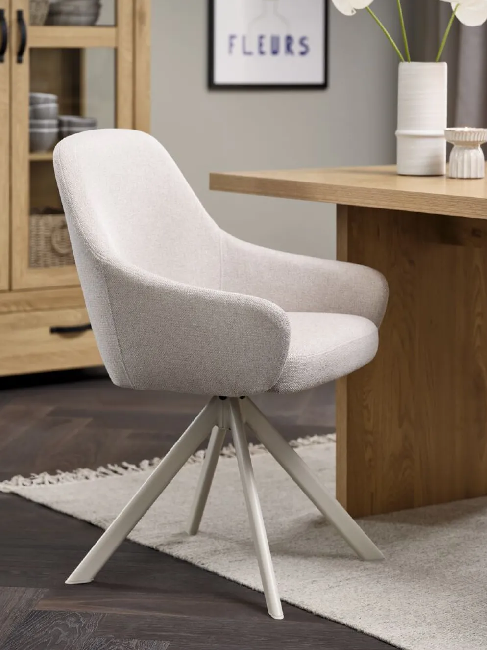ROSTRUPChaise ROSTRUP pivotante tissu beige