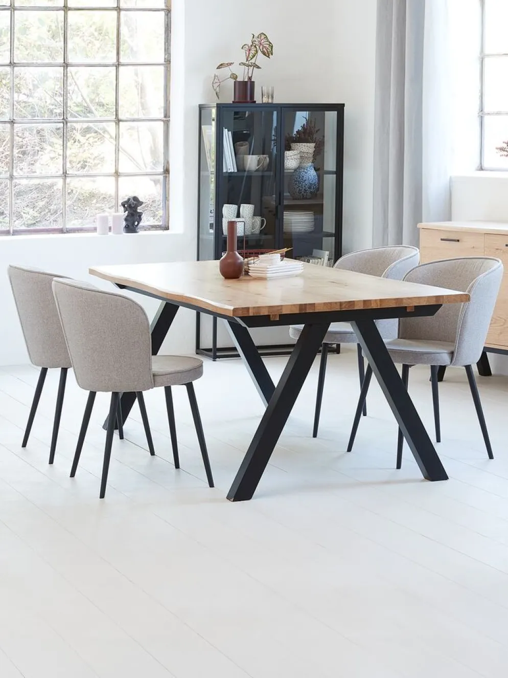 SANDBY + RISSKOVSANDBY L210 table chêne naturel + 4 RISSKOV chaises gris c.