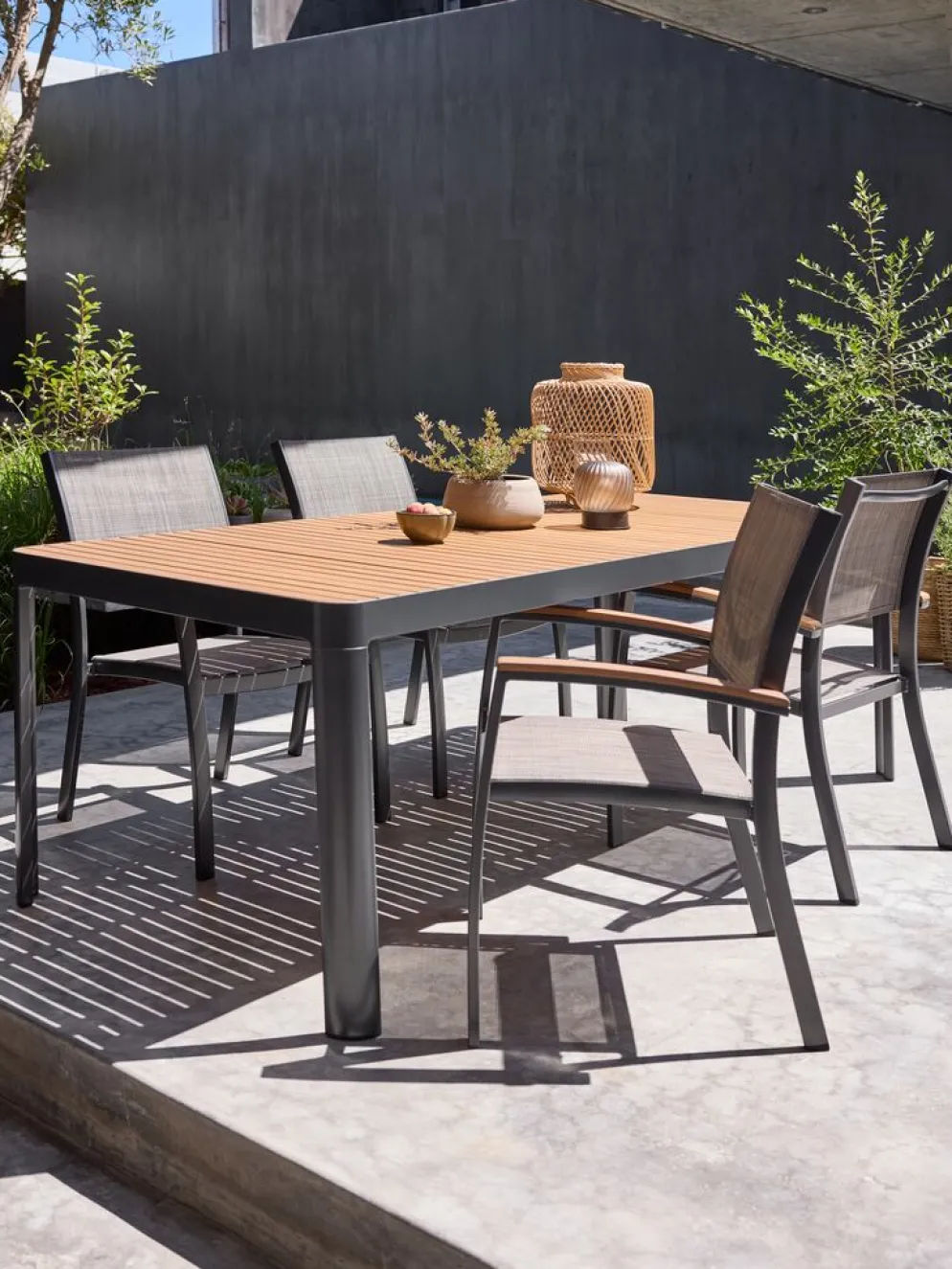 SIRDALTable de jardin SIRDAL l91xL211 eucalyptus