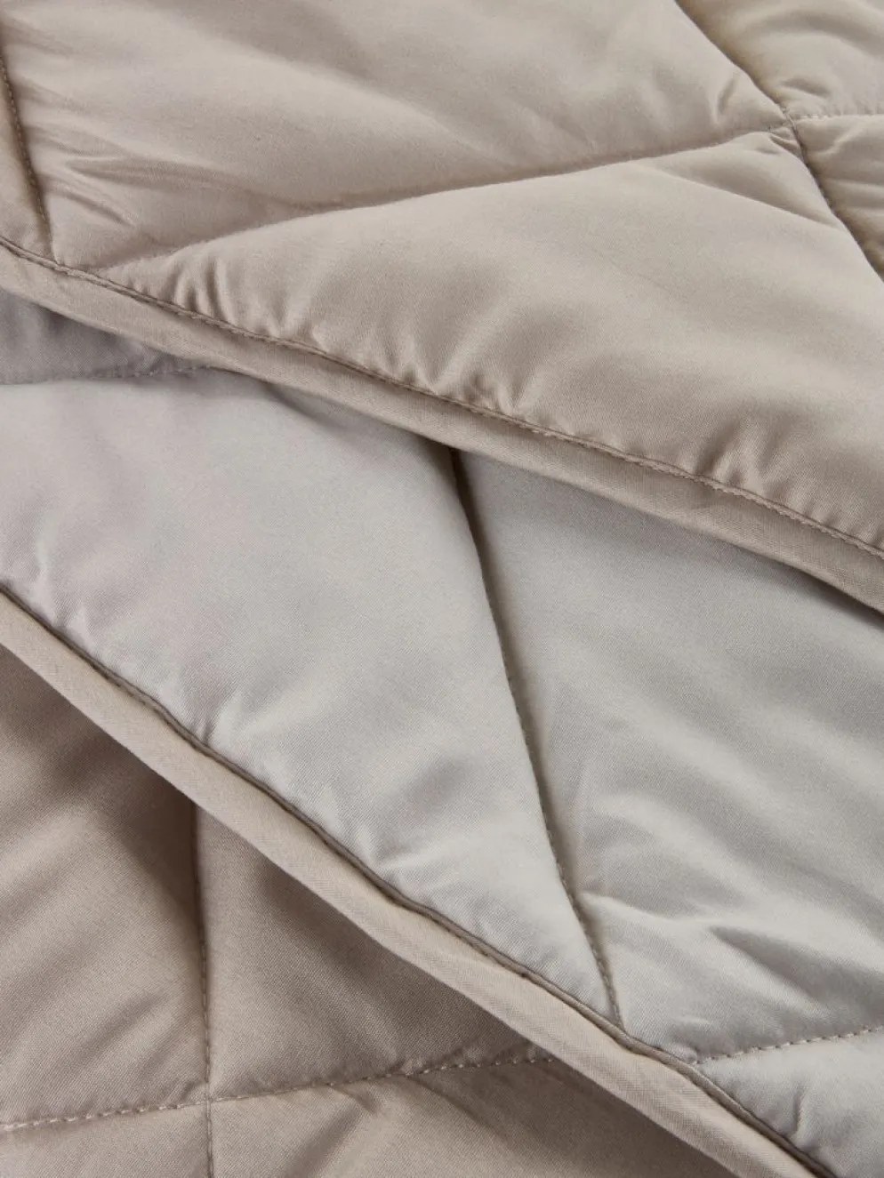 STETINDENBasicCouette synthétique 240x220 STETINDEN légère