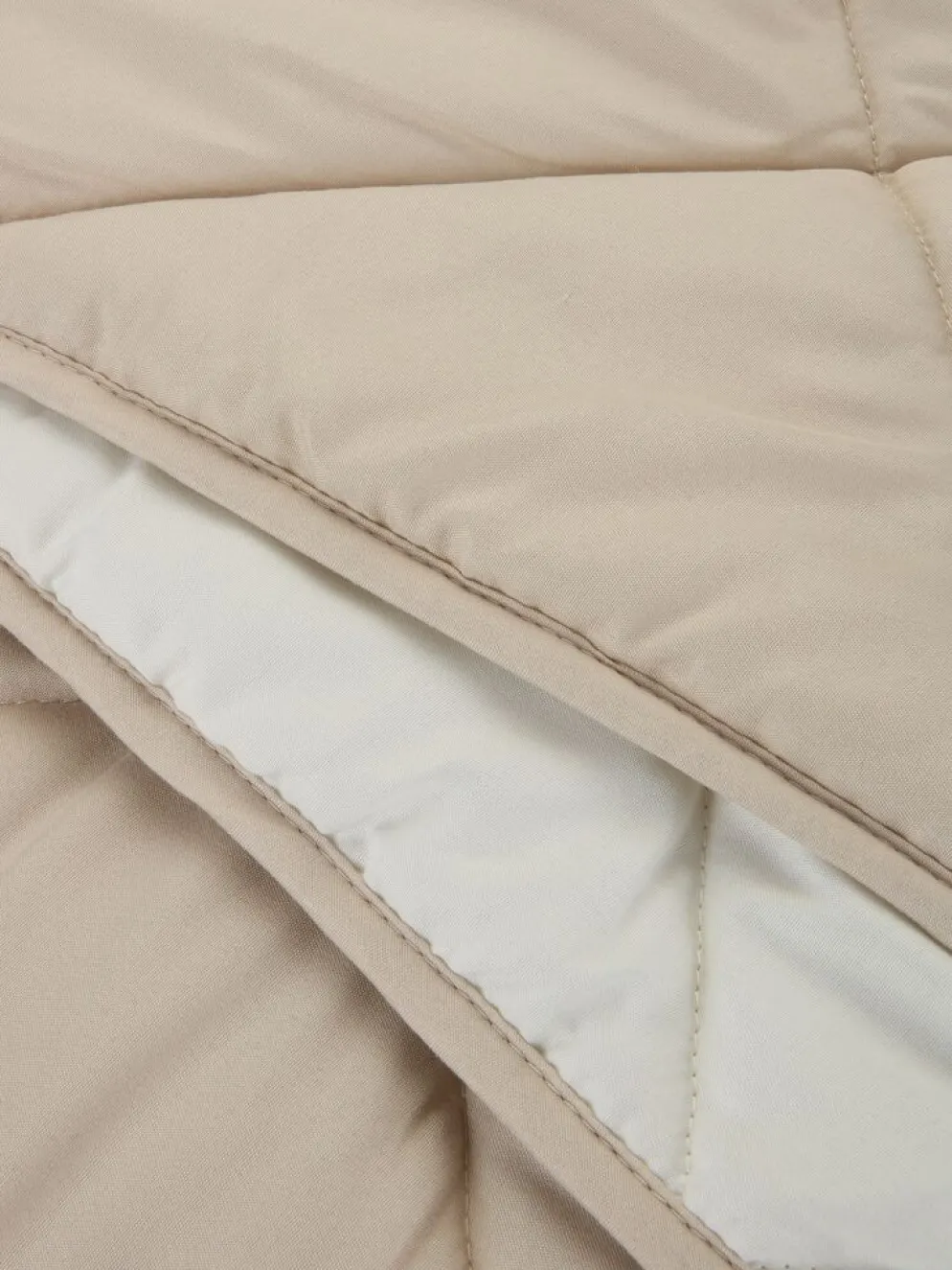 STETINDENBasicCouette synthétique 240x220 STETINDEN légère