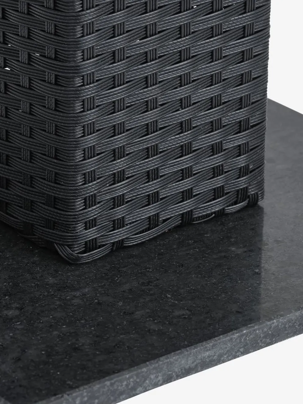 THY + GUDHJEMTHY L60 table + 2 GUDHJEM chaises noir