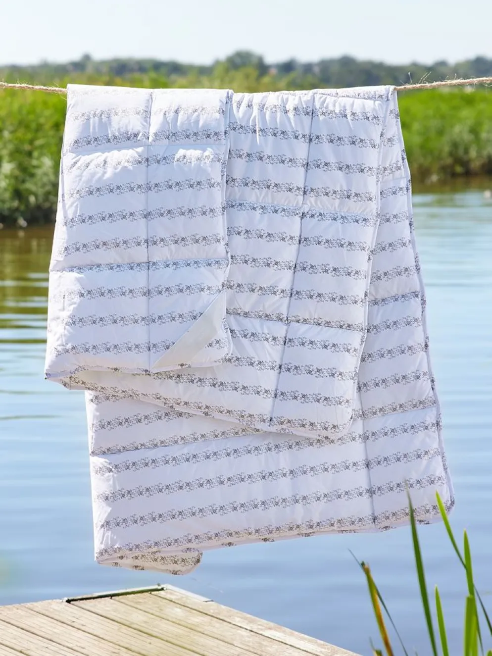 TRONFJELLETPlusCouette synthétique 240x220 TRONFJELLET chaude