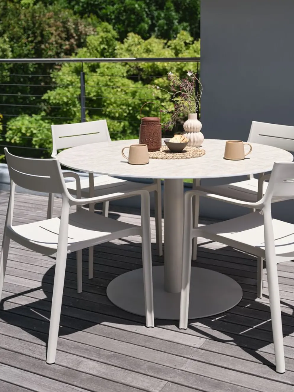 VAMDRUP + INGSTRUPVAMDRUP Ø120 table + 4 INGSTRUP chaises beige