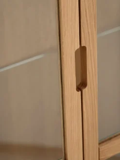 VESTERBYVitrine VESTERBY bas 2 portes chêne naturel