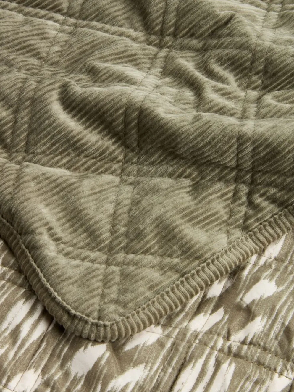 VILLMORELLCouvre-lit VILLMORELL 220x240 vert/blanc